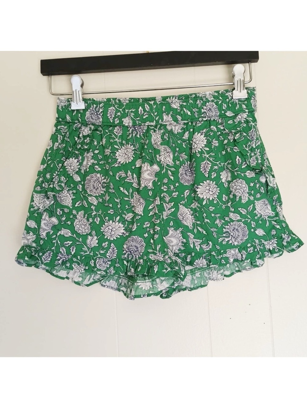 NWT CREWCUTS Green Floral Ruffle Pocket Shorts Girls 12
